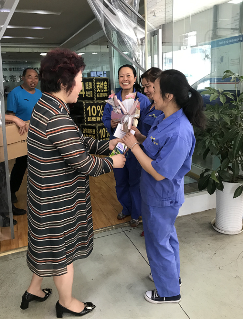 Автомобильный день матери