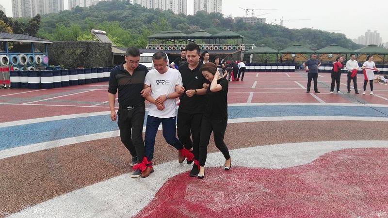 Краткое сообщение о первой деятельности руководителей группы