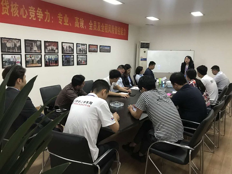 Обучение новых сотрудников и коллоквиум для новых сотрудников