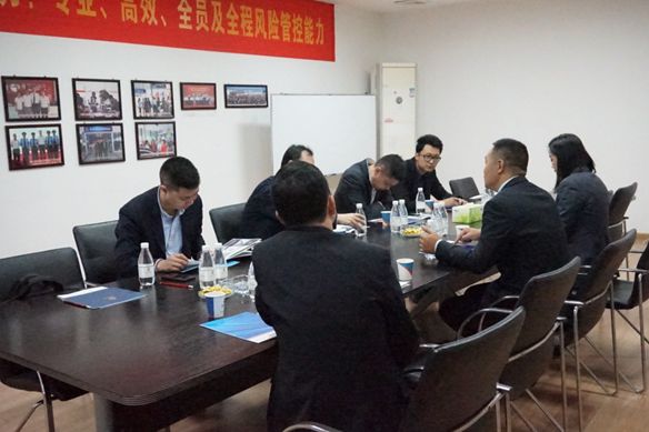 Лидеры юго-западного региона Guanghui Automobile прибыли в Хуангу для переговоров о сотрудничестве