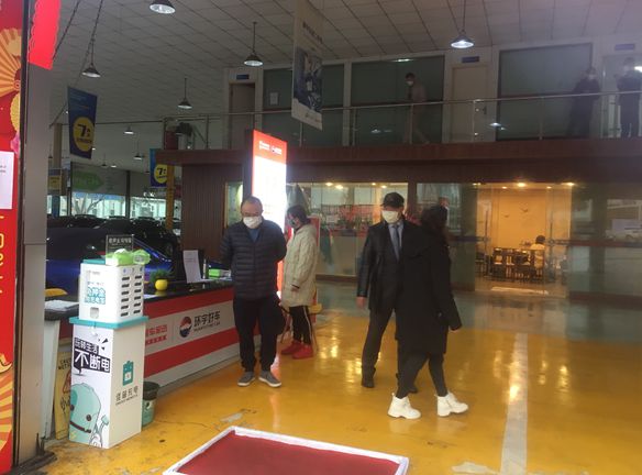 Руководители ассоциации подержанных автомобилей провели инспекцию возобновления работы