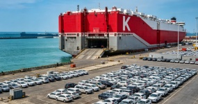 5096 тысяч!Китайские автомобили выходят в море, в год 10 миллионов единиц