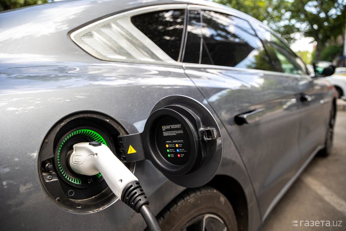 «Электрификация» автомобилей в Узбекистане ускоряется: доля электромобилей в 2025 году выросла до 71 процента