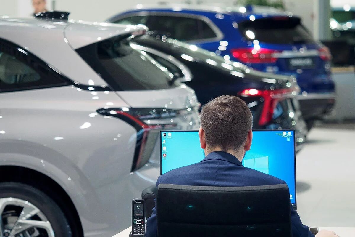 Закрыто 643 автомобиля, продажи упали на 23%: в 2025 году продажи китайских автомобилей в России упали