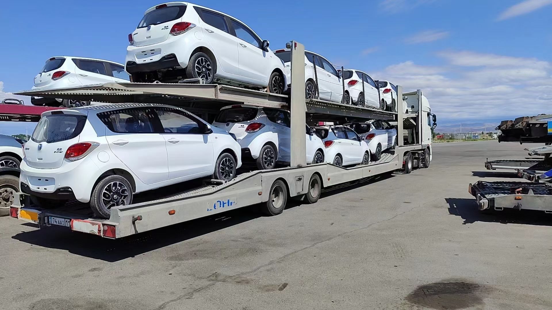 Как экспортная база подержанных автомобилей в Чжункине Банан может вести навигацию в море под вентиляцией промышленной трансформации?