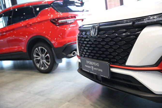 Автопроизводители оптимизируют импорт подержанных автомобилей из Китая Российский рынок начинает серьезно принимать китайские бренды