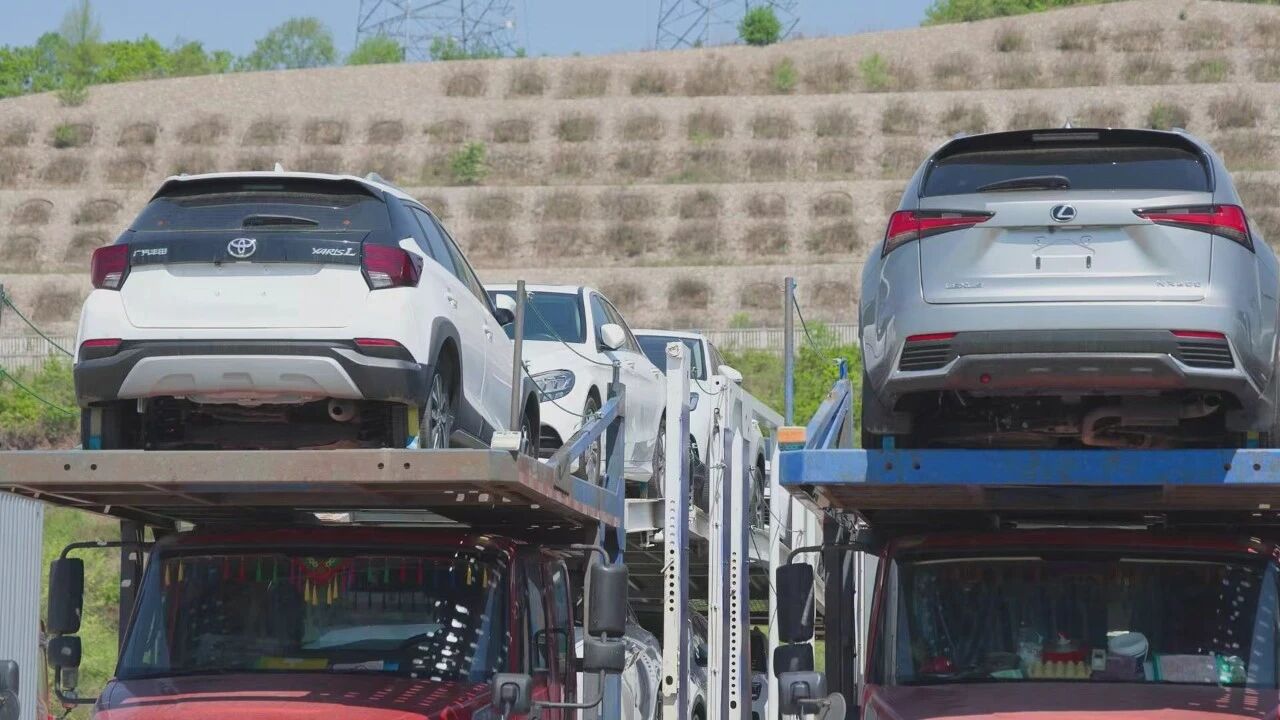 Экспорт подержанных автомобилей в порту Суйфэнь реки силен, торговля с Россией увеличивается по качеству
