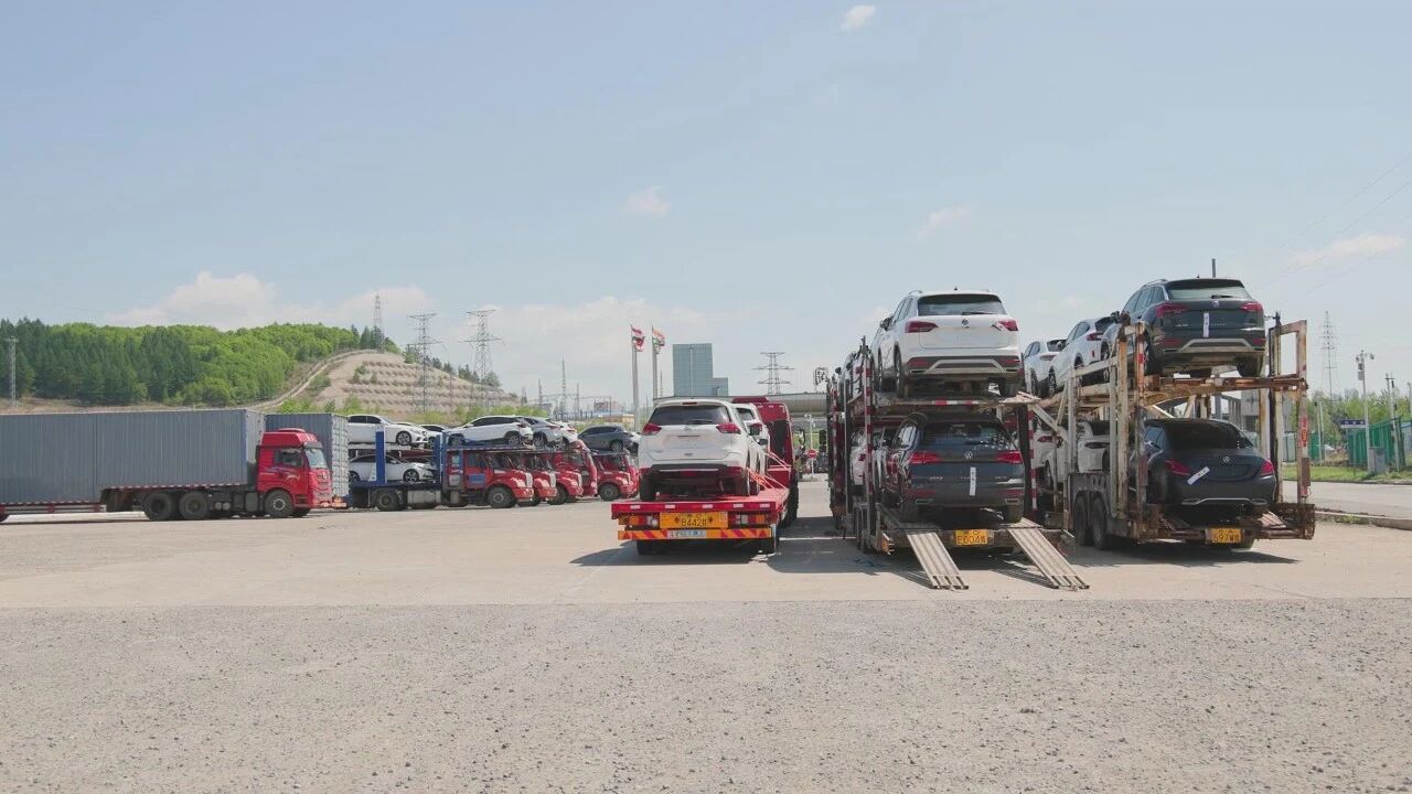 Экспорт подержанных автомобилей в порту Суйфэнь реки силен, торговля с Россией увеличивается по качеству