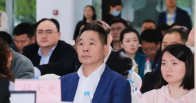 Успешное завершение обучения по политике содействия внешней торговле в районе Банан, компания Huanyu Automobile содействовала плану действий «Подъезд автомобиля в море»