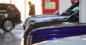 Россия с 1 апреля закрыла лазейку «низкооблагаемого транзита» в ЕАЭС: пересчитываются затраты на параллельный импорт подержанных автомобилей